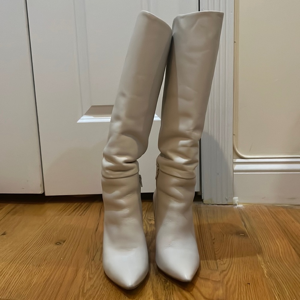 Beautiful cream mid-calf boots for sale! Sz 8.5 US / 40 EUR